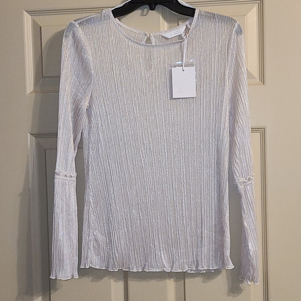NWT Lauren Conrad Bell sleeve metallic thread top